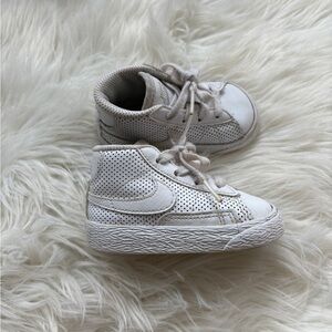 Nike Kids White blazer Sneakers